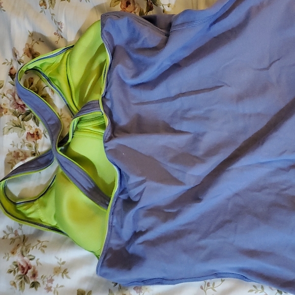 Nike top size L - Picture 3 of 5